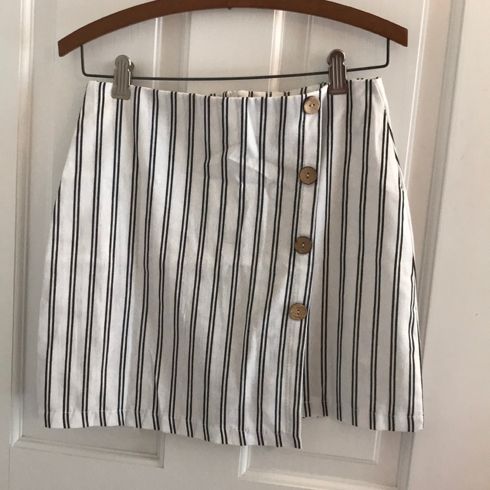 Striped Single Breasted Skirt Size Small